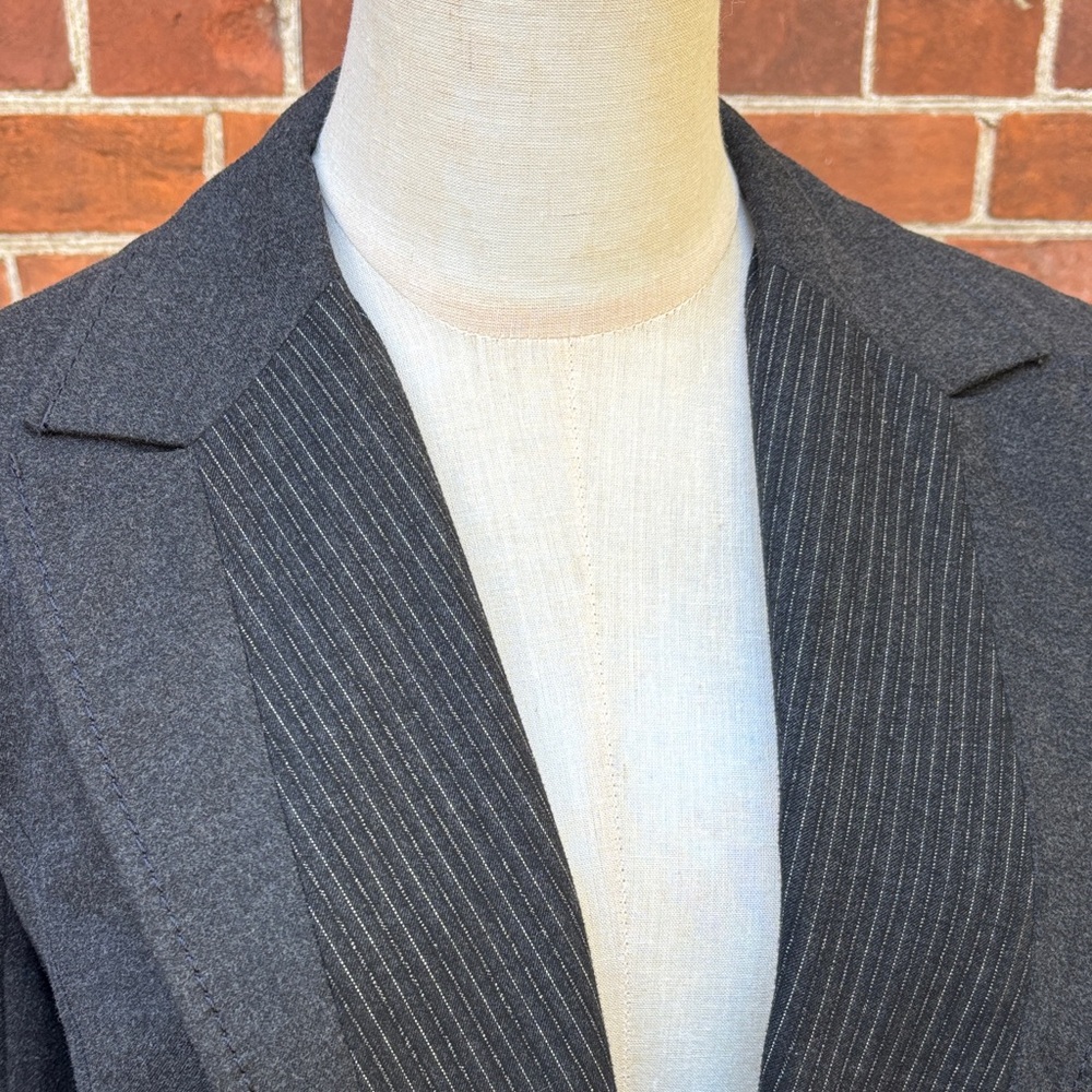 Indies Blazer Charcoal Pinstripe Details - Picture 3 of 9